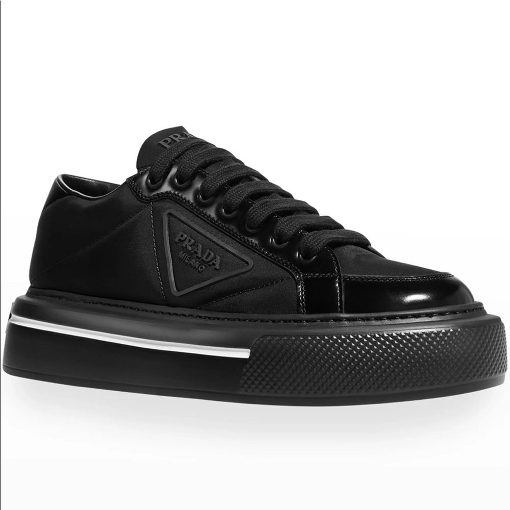 PRADA
Leather Low-Top Tennis Sneakers